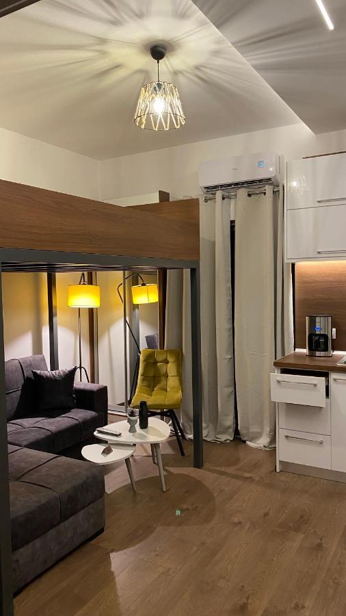 Modern Tiny House In Volos Luaran gambar